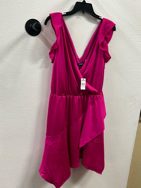 Vist Large View of Product Image Which is Used Express Short Dress B XL-16
