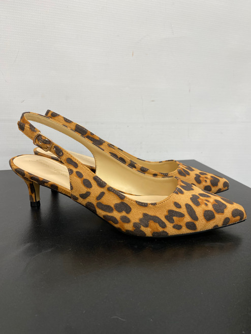 Vist Large View of Product Image Which is Used Unbranded Low Heels 9