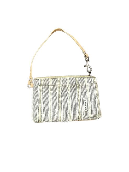 Vist Large View of Product Image Which is Used Coach Wallet