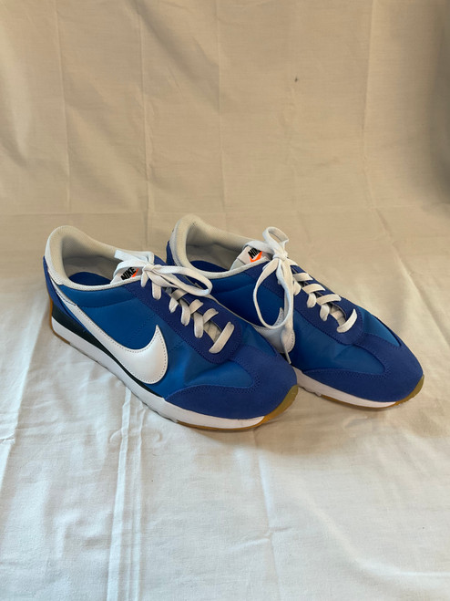 Vist Large View of Product Image Which is Used Nike Mens Athletic Shoes 11