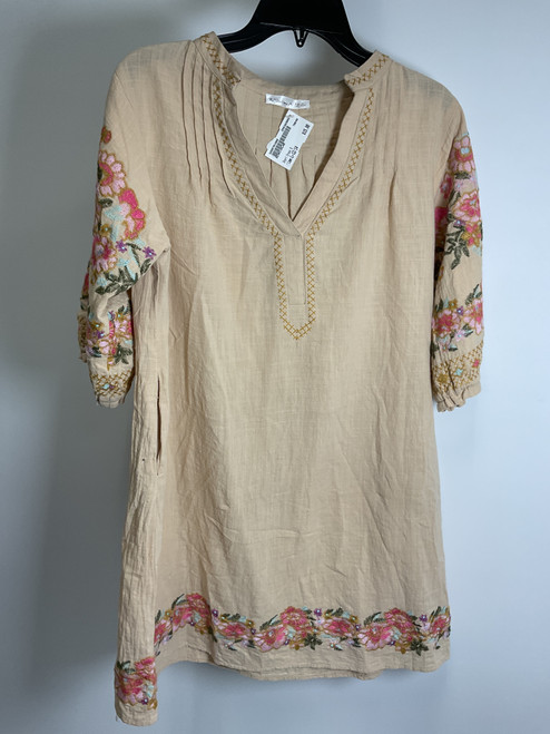 Vist Large View of Product Image Which is Used R. Vivimas Short Dress B L-12/14