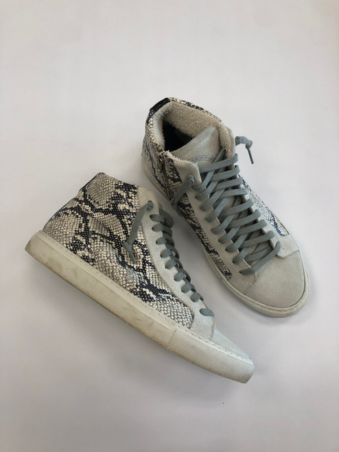 Vist Large View of Product Image Which is Used P448 Casual Shoes 8.5