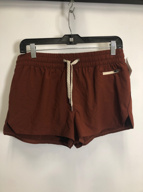 Vist Large View of Product Image Which is Used Vuori Shorts L 12-14/31-32