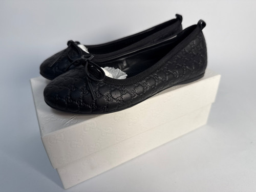 Vist Large View of Product Image Which is Used Gucci Flats 31