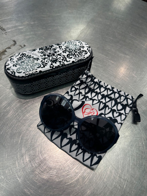 Vist Large View of Product Image Which is Used Unbranded Sunglasses