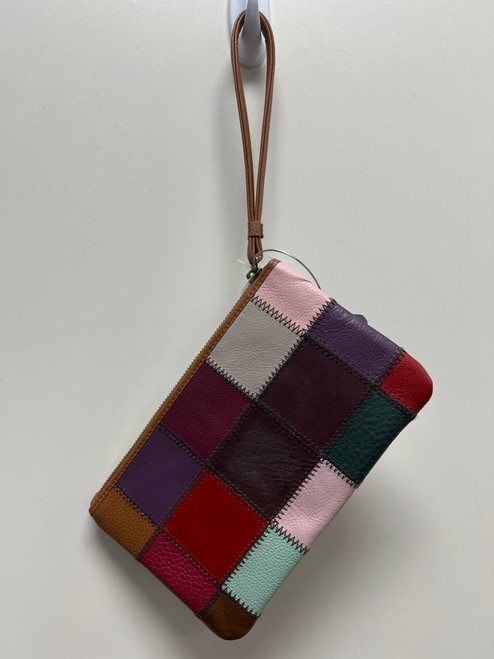 Vist Large View of Product Image Which is Used Unbranded Wristlet