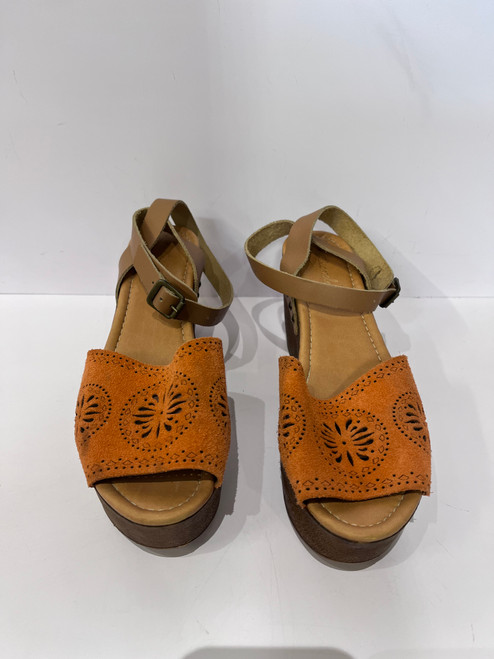 Vist Large View of Product Image Which is Used Lien Do High Heels 9