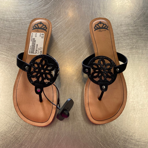Vist Large View of Product Image Which is Used Fergalicious Flip Flops 7.5
