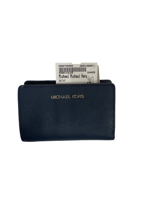 Vist Large View of Product Image Which is Used Michael Michael Kors Wallet
