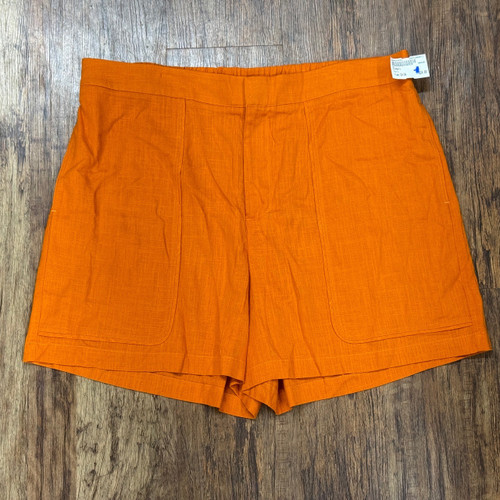 Vist Large View of Product Image Which is Used Eloquii Shorts 18-34