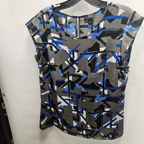 Vist Large View of Product Image Which is Used The Limited Sleeveless Top S-4/6