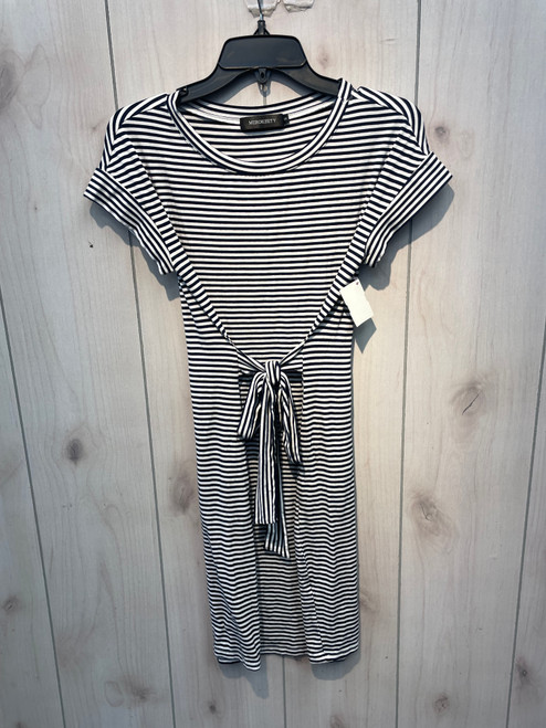 Vist Large View of Product Image Which is Used Unbranded Short Dress F S-4/6