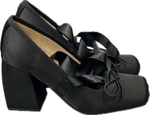 Vist Large View of Product Image Which is Used Unbranded Low Heels 8