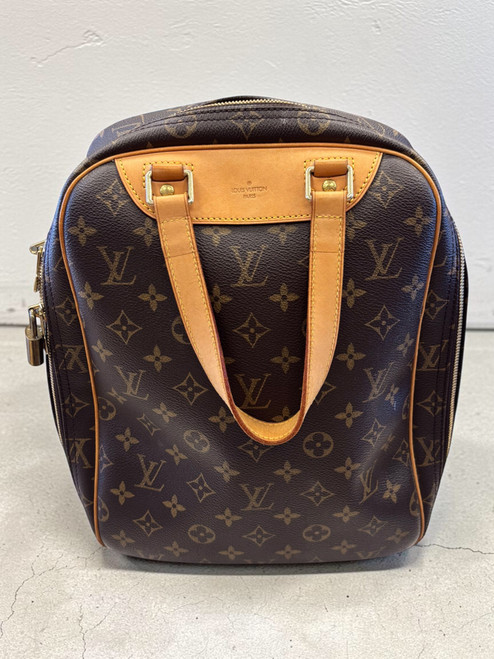 Vist Large View of Product Image Which is Used Louis Vuitton Large Handbag