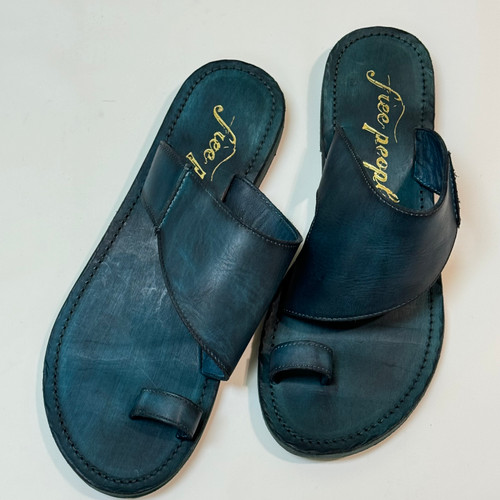 Vist Large View of Product Image Which is Used Free People Flip Flops 7