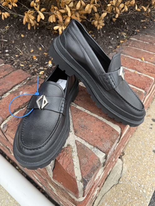 Vist Large View of Product Image Which is Used Dior Flats 8