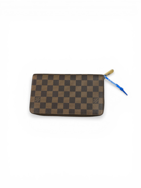 Vist Large View of Product Image Which is Used Louis Vuitton Leather Wristlet