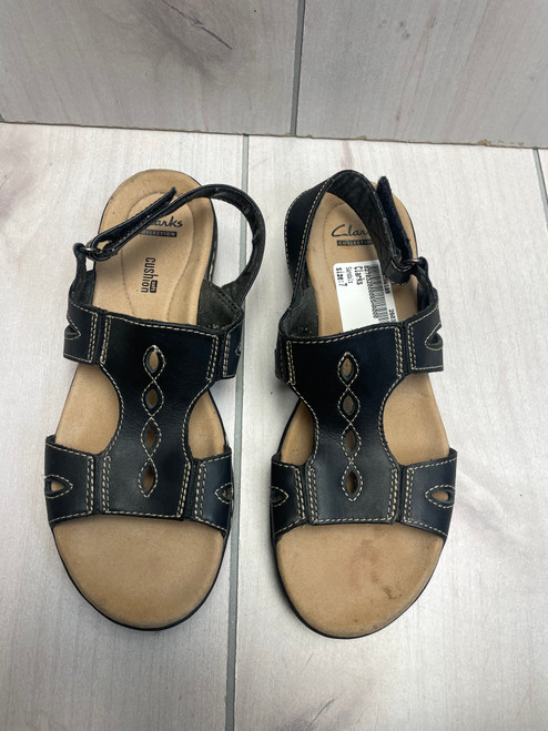 Vist Large View of Product Image Which is Used Clarks Sandals 7