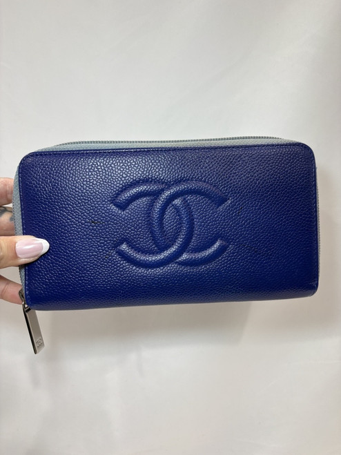 Vist Large View of Product Image Which is Used Chanel Zip-around Leather Wallet