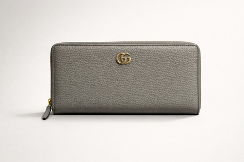 Vist Large View of Product Image Which is Used Gucci Leather Wallet