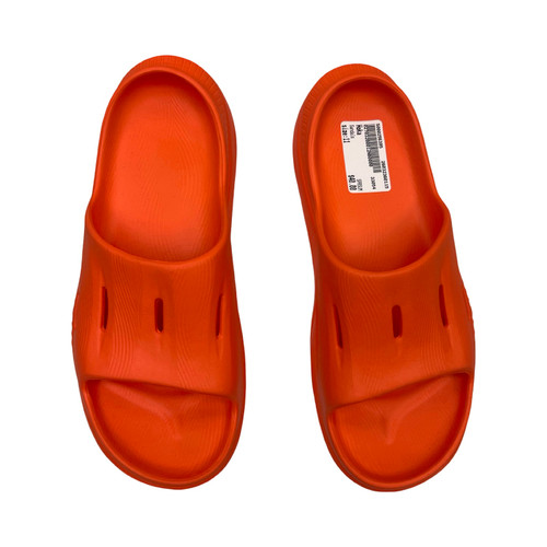 Vist Large View of Product Image Which is Used Hoka Sandals 11