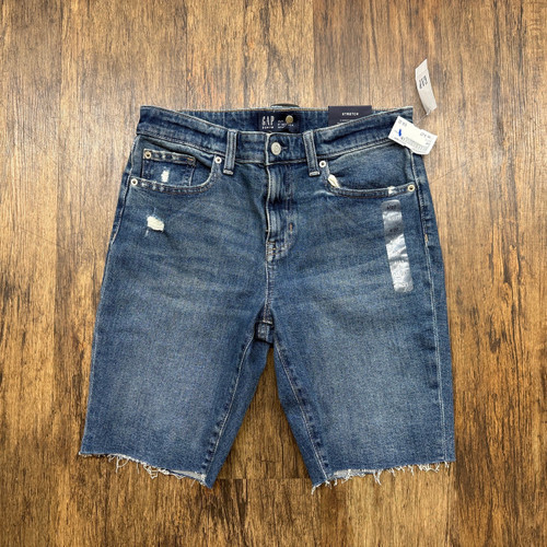 Vist Large View of Product Image Which is Used Gap Shorts 4-27
