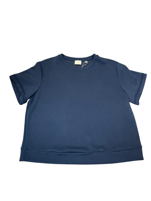 Vist Large View of Product Image Which is Used Unbranded Short Sleeve Top 1X-18