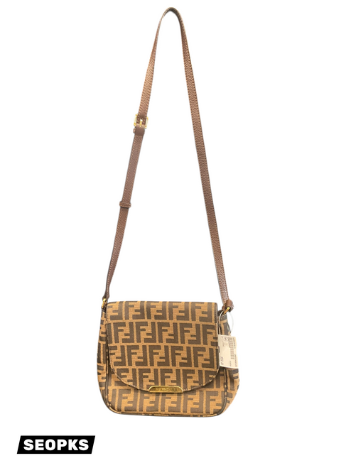 Vist Large View of Product Image Which is Used Fendi Small Handbag