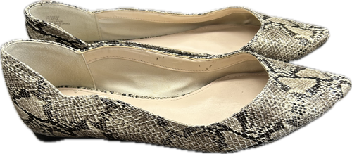 Vist Large View of Product Image Which is Used Kelly & Katie Flats 7.5