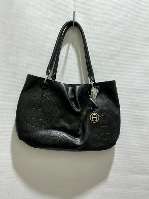Vist Large View of Product Image Which is Used Unbranded Small Leather Handbag