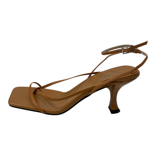 Vist Large View of Product Image Which is Used Jeffrey Cambell Low Heels 6