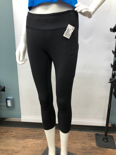 Vist Large View of Product Image Which is Used Lululemon Athletica Active Capri 6-28