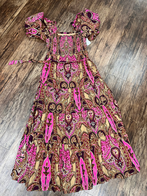 Vist Large View of Product Image Which is Used A Loves A Long Dress F M-8/10