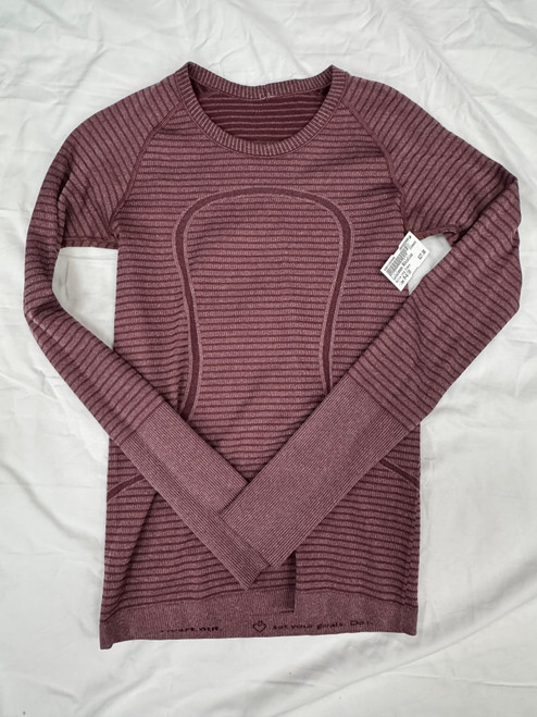 Vist Large View of Product Image Which is Used Lululemon Athletica Active Long Sleeve M-8/10