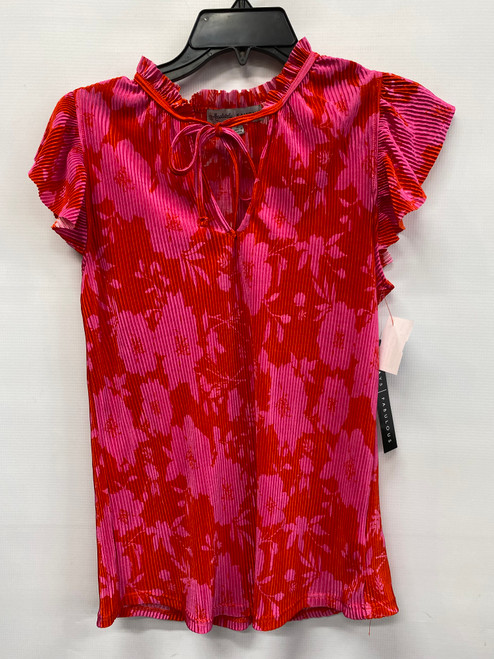 Vist Large View of Product Image Which is Used Absolutely Famous Short Sleeve Top S-4/6