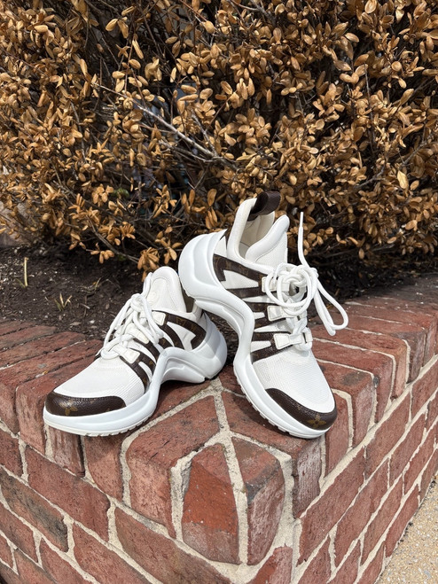 Vist Large View of Product Image Which is Used Louis Vuitton Archlight Sneakers 8