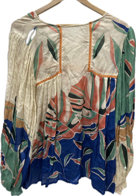 Vist Large View of Product Image Which is Used Blank Long Sleeve Top M-8/10 as is 