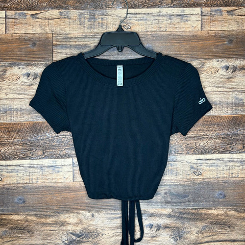 Vist Large View of Product Image Which is Used Alo Yoga Active Short Sleeve M-8/10