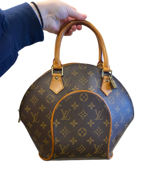 Vist Large View of Product Image Which is Used Louis Vuitton Small Leather Handbag