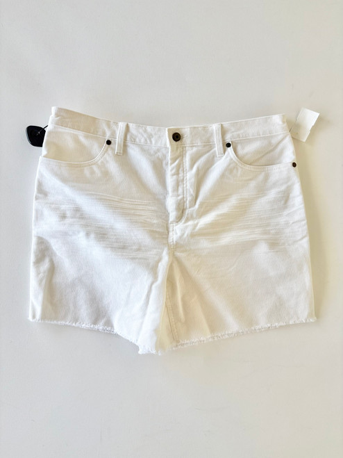 Vist Large View of Product Image Which is Used Unbranded Shorts 10-30