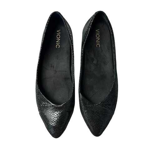 Vist Large View of Product Image Which is Used Vionic Flats 8