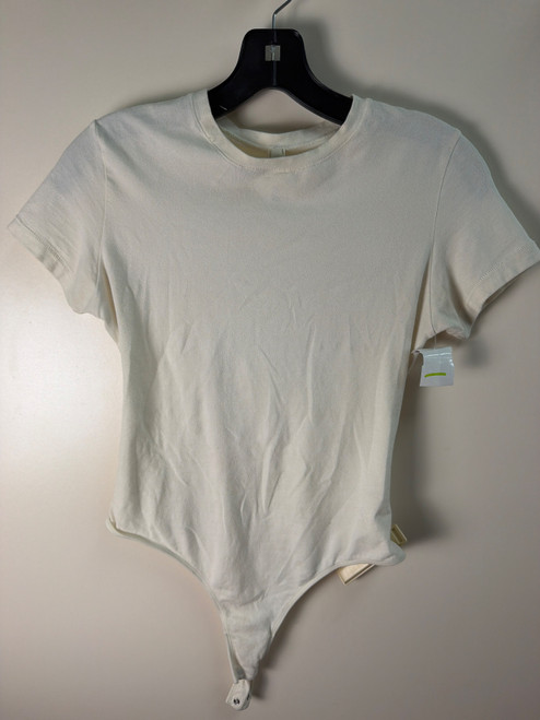 Vist Large View of Product Image Which is Used Unbranded Short Sleeve Top M-8/10