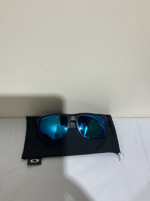 Vist Large View of Product Image Which is Used Oakley Sunglasses