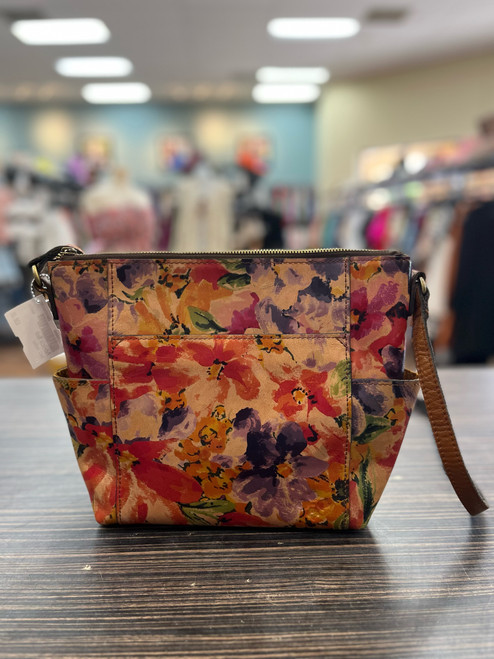 Vist Large View of Product Image Which is Used Patricia Nash Small Handbag