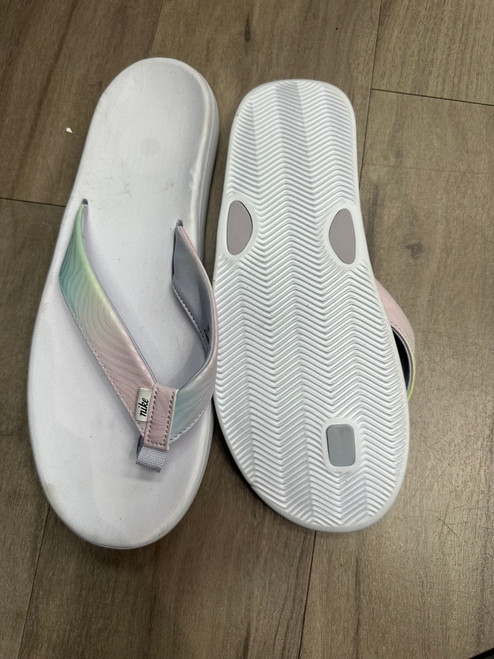 Vist Large View of Product Image Which is Used Nike Flip Flops 11