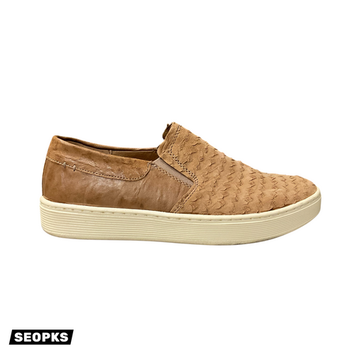Vist Large View of Product Image Which is Used Sofft Casual Shoes 9