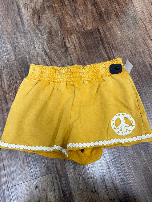 Vist Large View of Product Image Which is Used Umgee Shorts 12-31