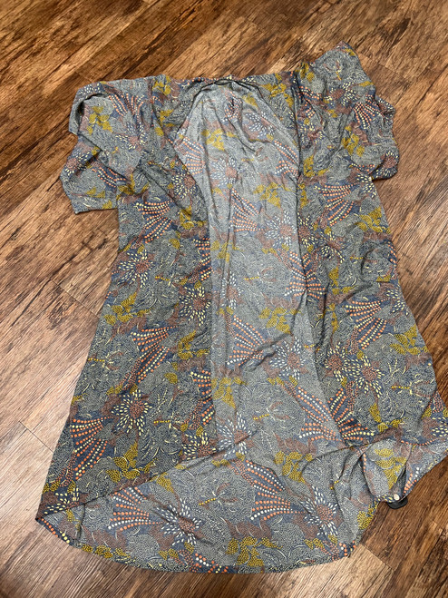 Vist Large View of Product Image Which is Used panniShort Sleeve Top M-8/10