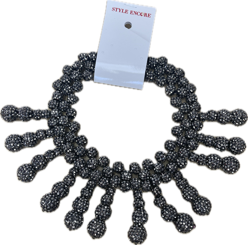 Vist Large View of Product Image Which is Used Zara Necklace