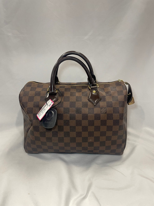 Vist Large View of Product Image Which is Used Louis Vuitton Large Leather Handbag
